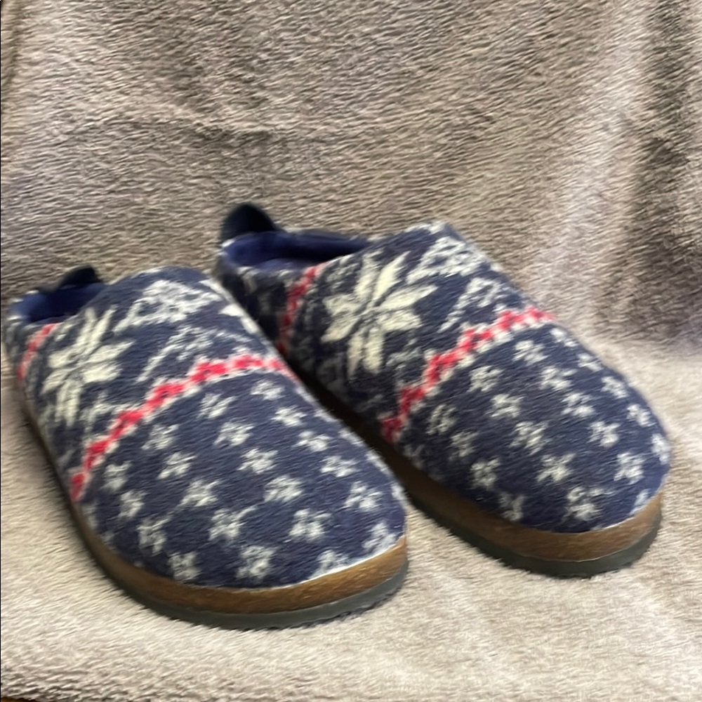 L.L. Bean Blue and White Women's Slippers
